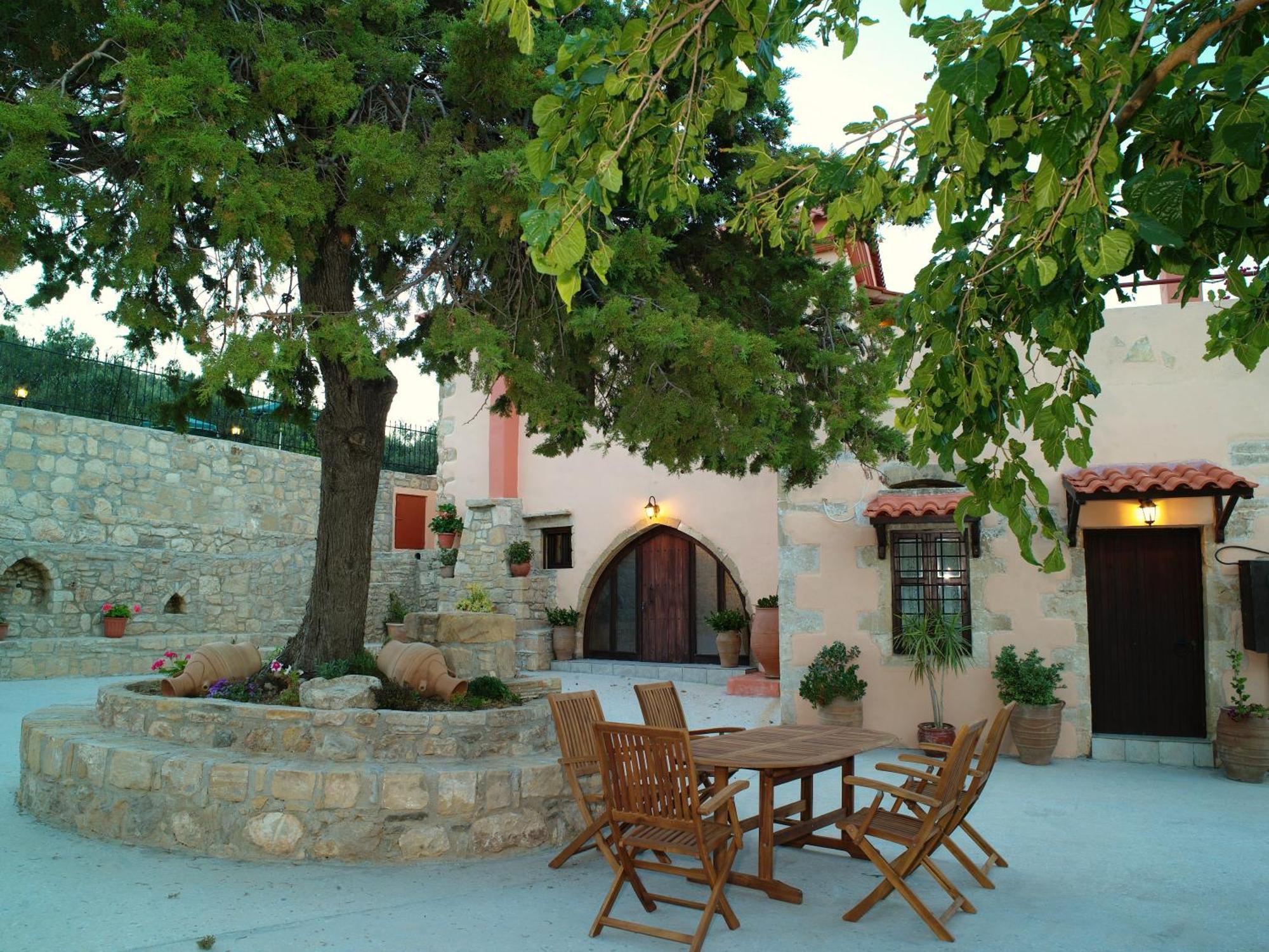 Mouri Villa Mourion  Exterior photo
